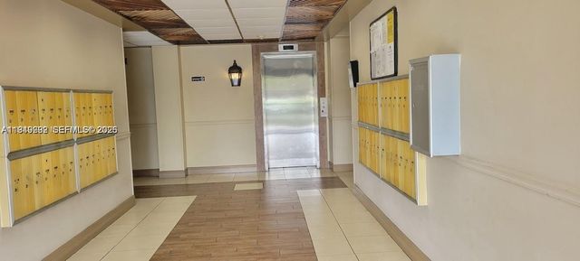 10431 N Kendall Dr D314, Miami, FL 33176