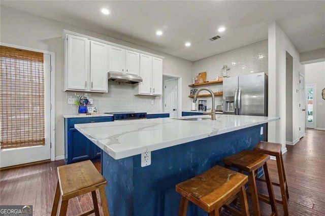 1080 Olde Roswell Grove, Roswell, GA 30075