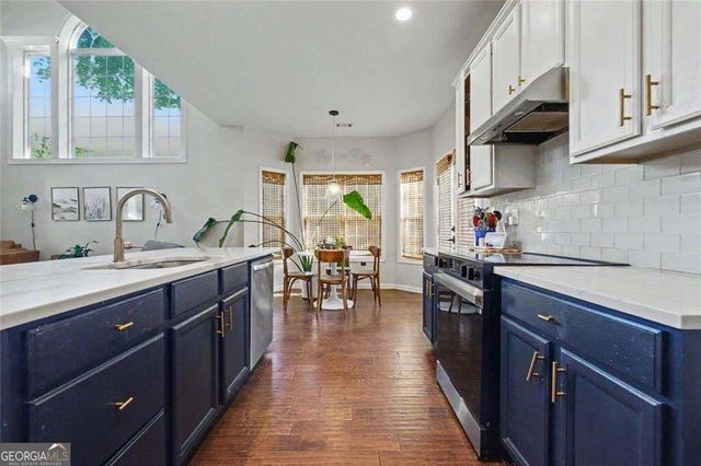 1080 Olde Roswell Grove, Roswell, GA 30075