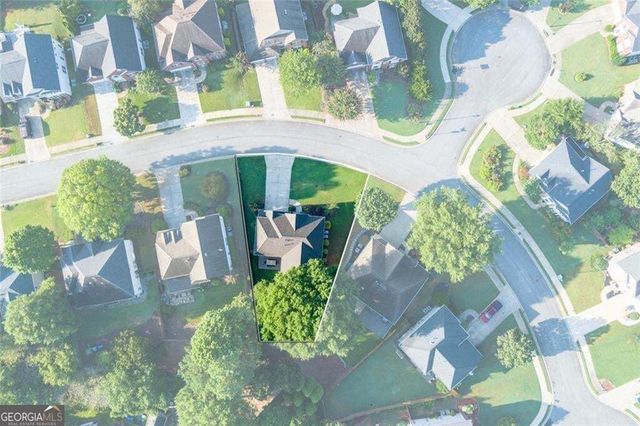 1080 Olde Roswell Grove, Roswell, GA 30075