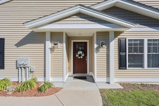 113 Rogerson Xing 113, Uxbridge, MA 01569