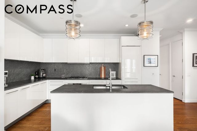 4 W 21st St Apt 10B, New York City, NY 10010