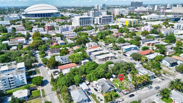428 NW 10th Avenue, Miami, FL 33128