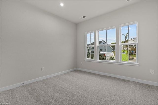 406 Tributary LN, Carrollton, VA 23314