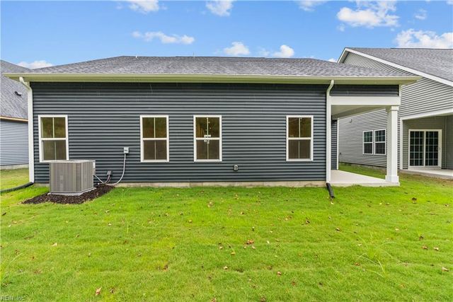 406 Tributary LN, Carrollton, VA 23314