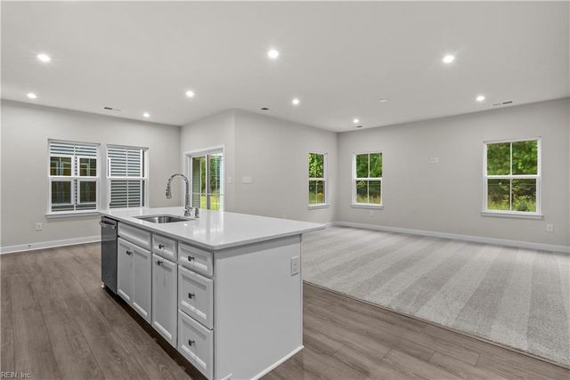 406 Tributary LN, Carrollton, VA 23314