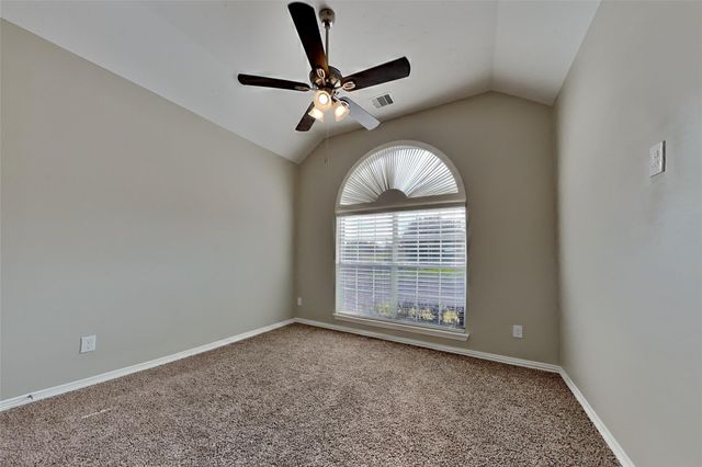 2200 Jefferson Crossing Drive, Conroe, TX 77304