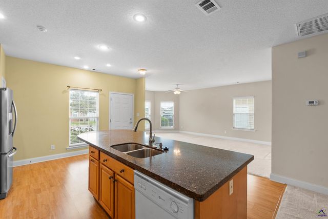 375 Spyglass Hill Drive, Perry, GA 31069