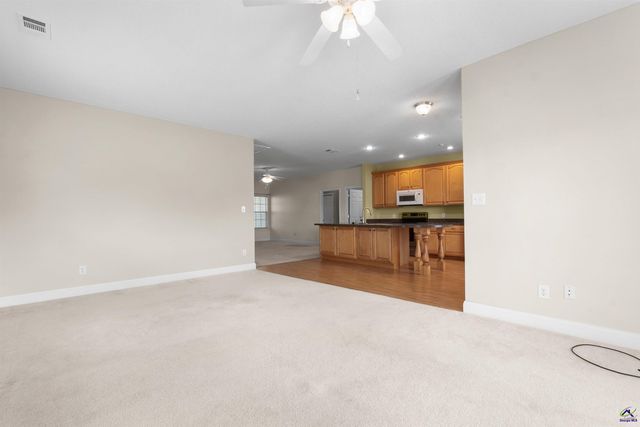 375 Spyglass Hill Drive, Perry, GA 31069