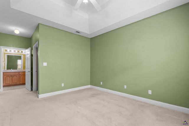 375 Spyglass Hill Drive, Perry, GA 31069