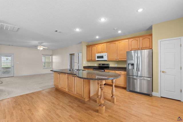 375 Spyglass Hill Drive, Perry, GA 31069