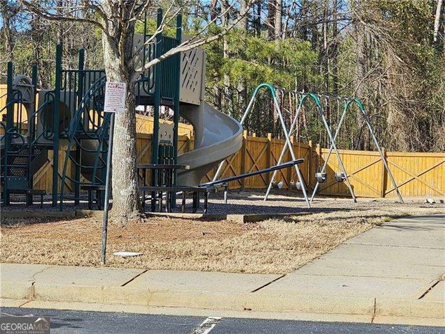 6185 Crested Moss Drive, Alpharetta, GA 30004