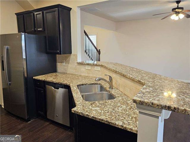 6185 Crested Moss Drive, Alpharetta, GA 30004