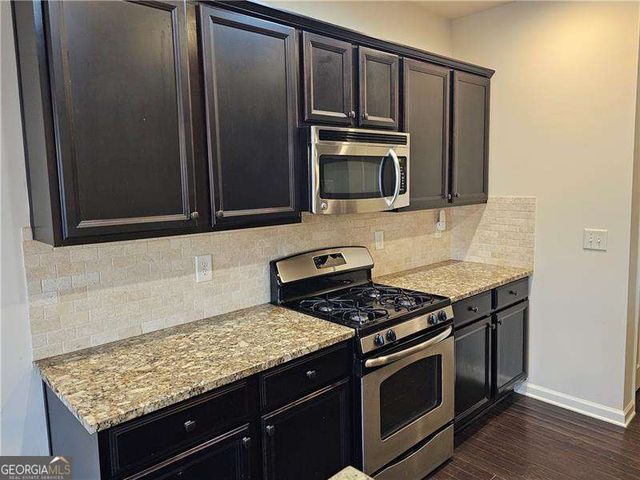 6185 Crested Moss Drive, Alpharetta, GA 30004