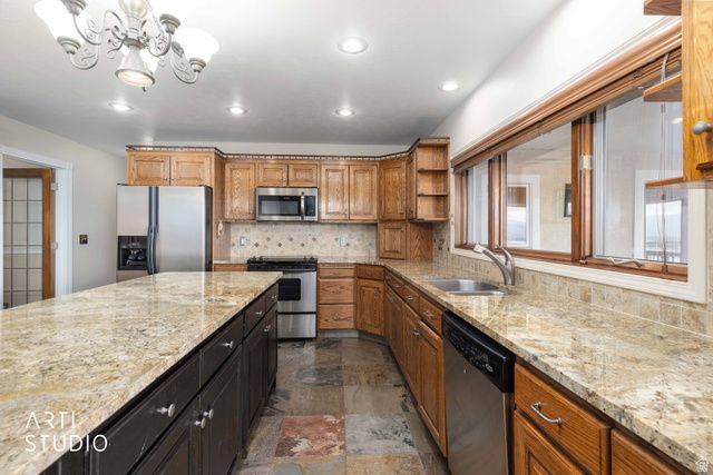 652 N RADFORD LN, Eden, UT 84310