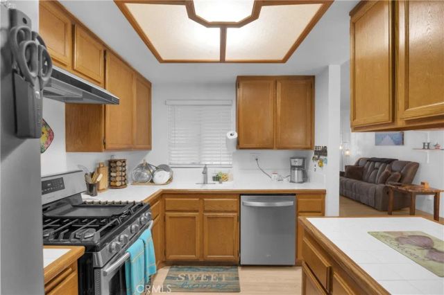 5842 Portsmouth 282, Yorba Linda, CA 92887