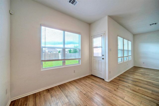 504 Milliner LOOP, Hutto, TX 78634