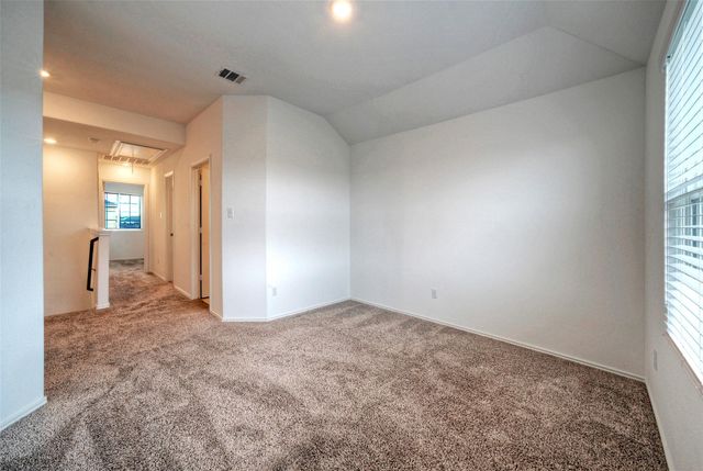 504 Milliner LOOP, Hutto, TX 78634