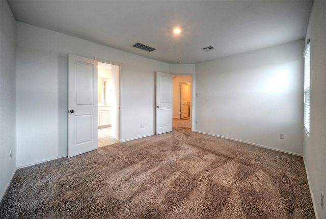 504 Milliner LOOP, Hutto, TX 78634