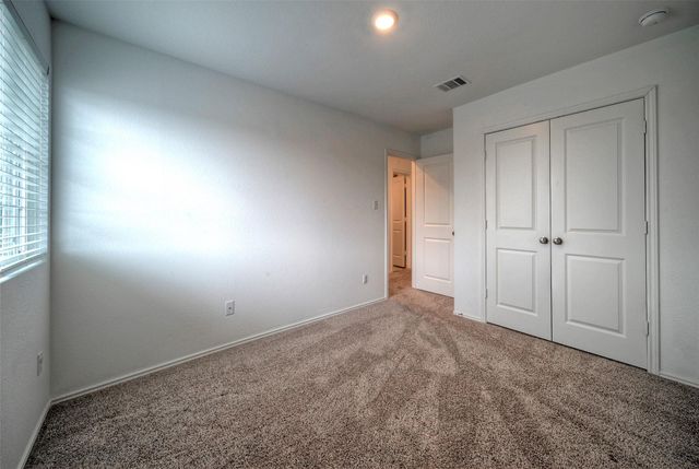 504 Milliner LOOP, Hutto, TX 78634