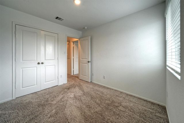 504 Milliner LOOP, Hutto, TX 78634