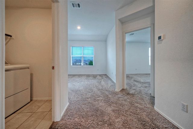 504 Milliner LOOP, Hutto, TX 78634