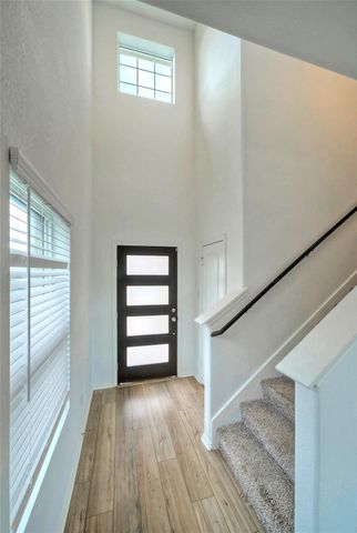 504 Milliner LOOP, Hutto, TX 78634