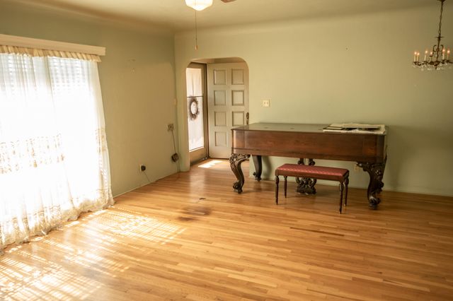 22750 White Avenue, Strathmore, CA 93267