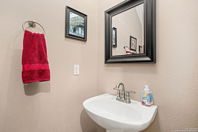 8807 Brae Ridge, San Antonio, TX 78249