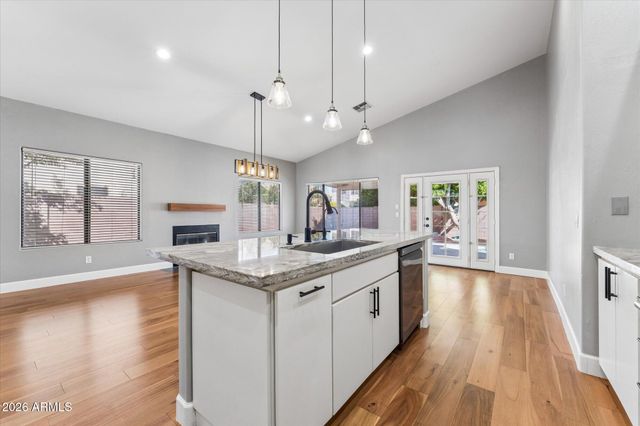 1873 E CHILTON Drive, Tempe, AZ 85283