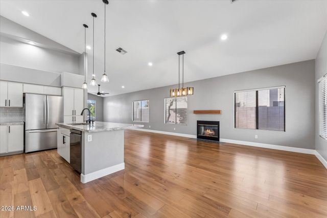 1873 E CHILTON Drive, Tempe, AZ 85283