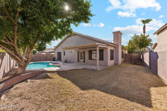 1873 E CHILTON Drive, Tempe, AZ 85283