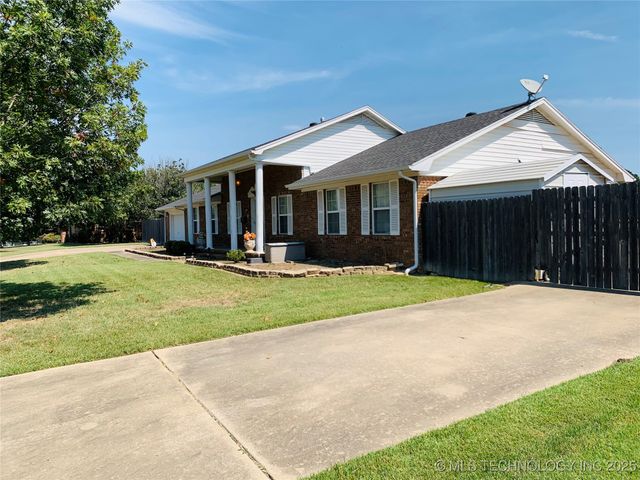 1800 Mockingbird Lane, Mcalester, OK 74501