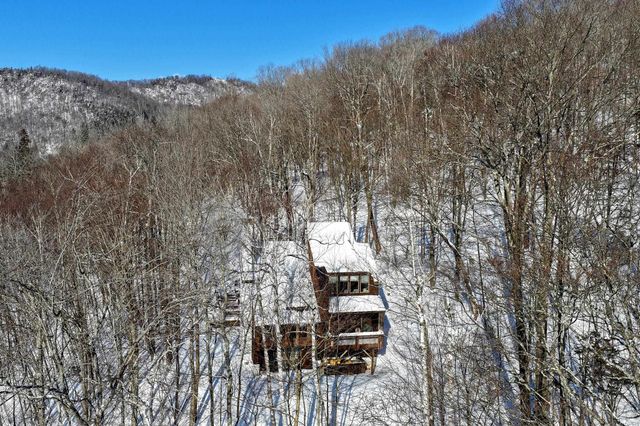 78 Coopers Trace, Plymouth, VT 05056