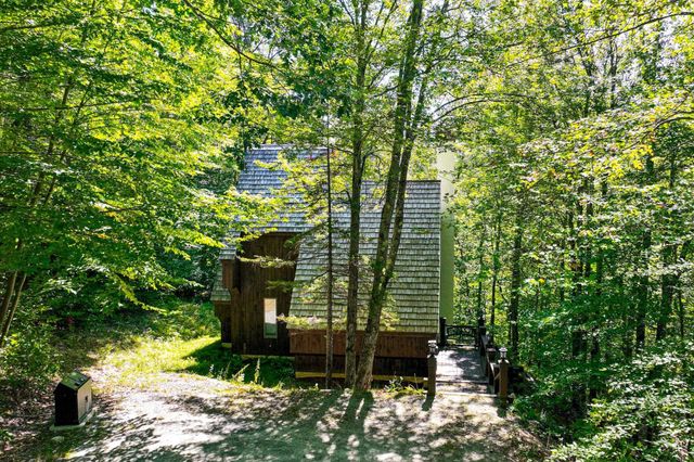 78 Coopers Trace, Plymouth, VT 05056