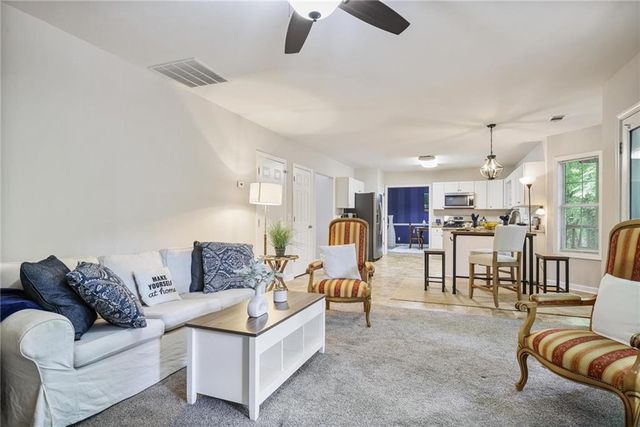 206 Five Iron Court NW, Kennesaw, GA 30144