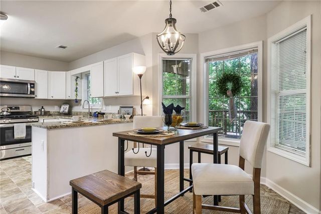 206 Five Iron Court NW, Kennesaw, GA 30144