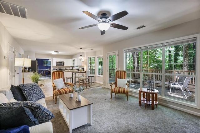206 Five Iron Court NW, Kennesaw, GA 30144