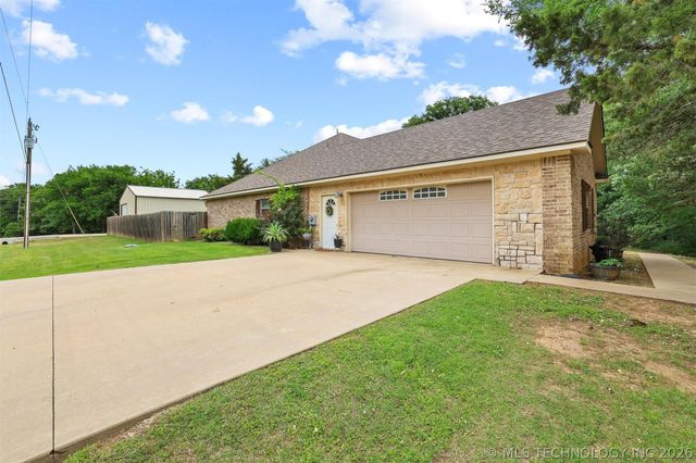 6644 Black Oak Trail, Kingston, OK 73439