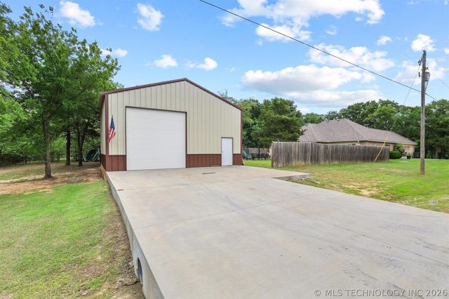 6644 Black Oak Trail, Kingston, OK 73439