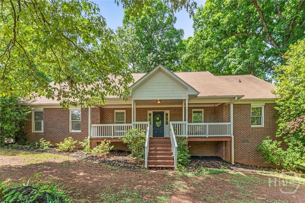 1890 Cleveland Road, Bogart, GA 30622