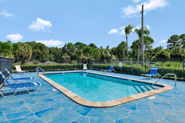 5550 Golden Eagle Circle, Palm Beach Gardens, FL 33418