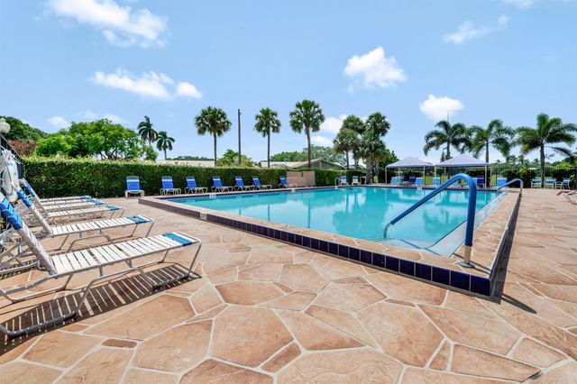 5550 Golden Eagle Circle, Palm Beach Gardens, FL 33418