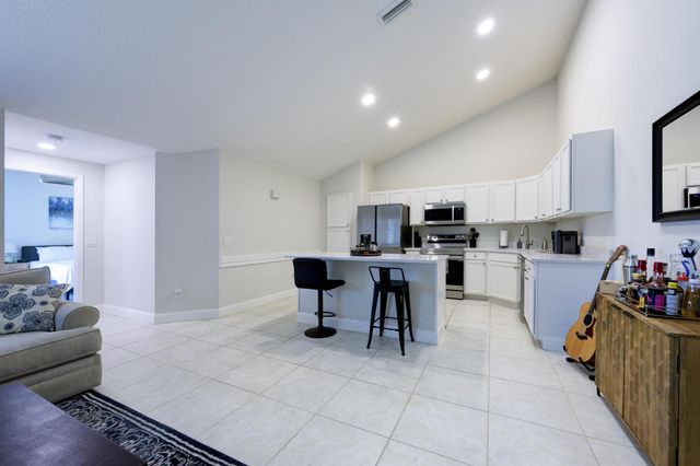 5550 Golden Eagle Circle, Palm Beach Gardens, FL 33418