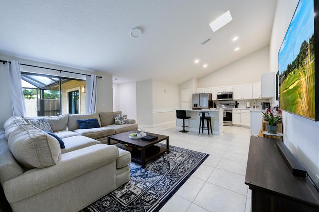 5550 Golden Eagle Circle, Palm Beach Gardens, FL 33418