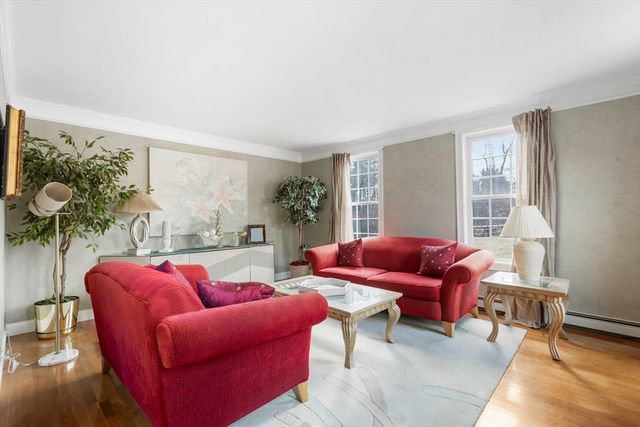 108 Waterford Dr, Hanover, MA 02339