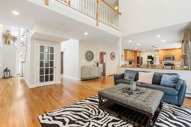 108 Waterford Dr, Hanover, MA 02339