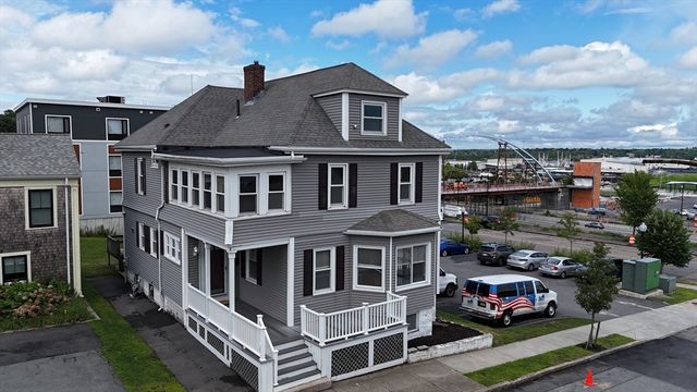17 Campbell St, New Bedford, MA 02740