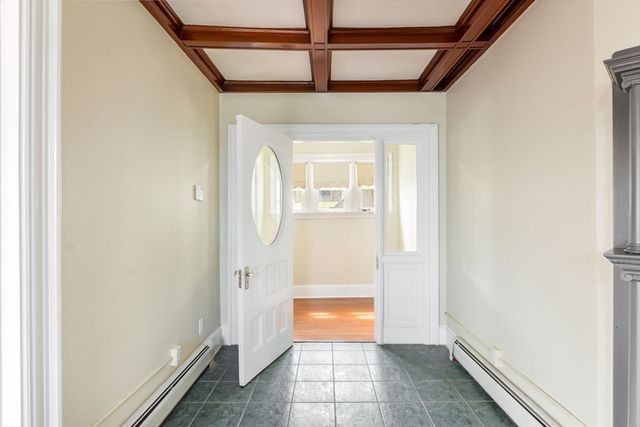 17 Campbell St, New Bedford, MA 02740