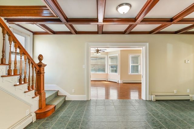 17 Campbell St, New Bedford, MA 02740